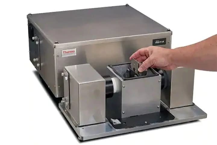 Nicolet iG50, foto 1